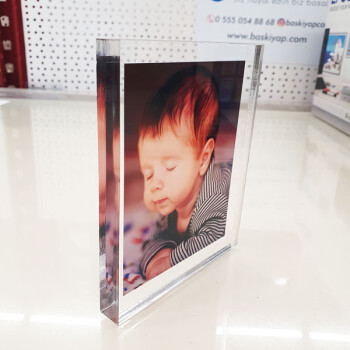 Fotoğraf Baskılı Akrilik Pleksi Kare Çerçeve 11,5X14Cm